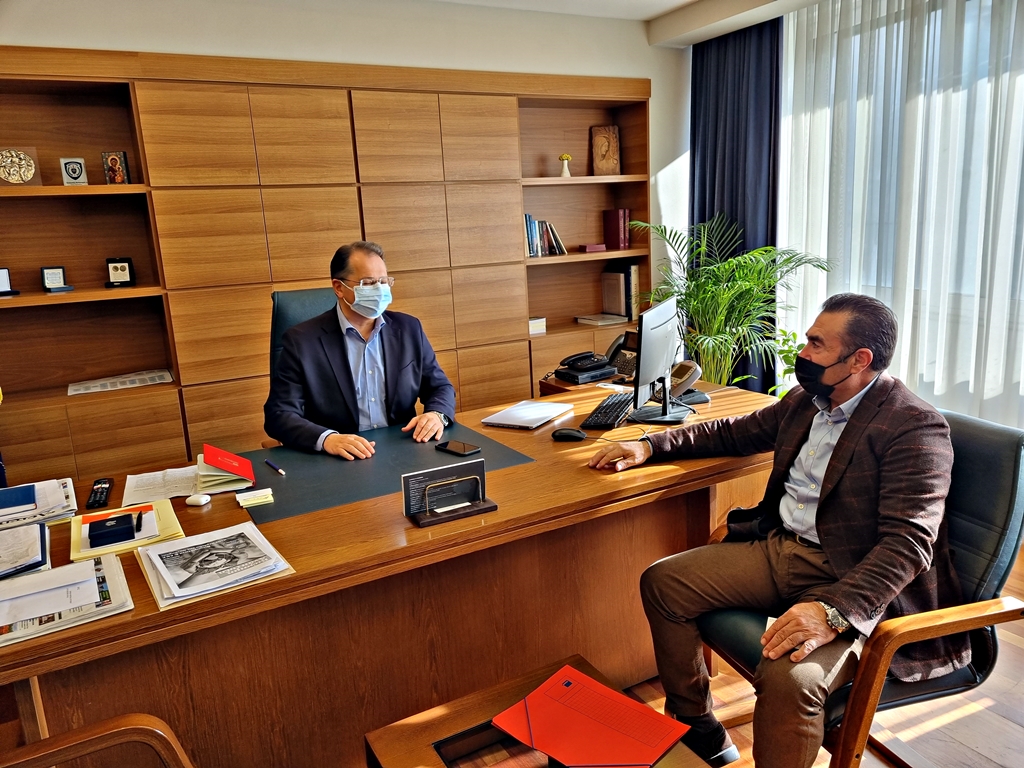Συνάντηση του Δημάρχου Πάργας Νίκου Ζαχαριά με τον Υφυπουργό Αγροτικής Ανάπτυξης και Τροφίμων Γιώργο Στύλιο